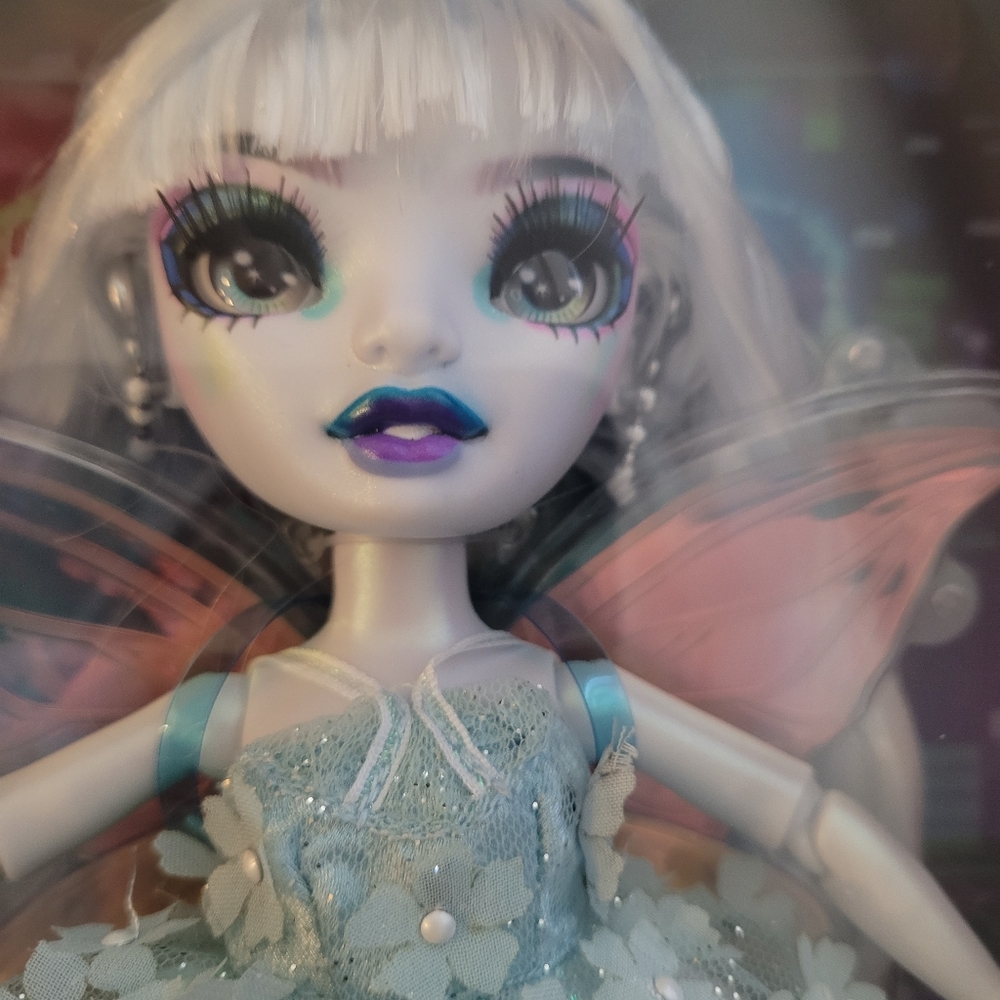 Eliza Mcfee - Fairy - Shadow High -Rainbow Vision Costume Ball - Picture 8 of 8